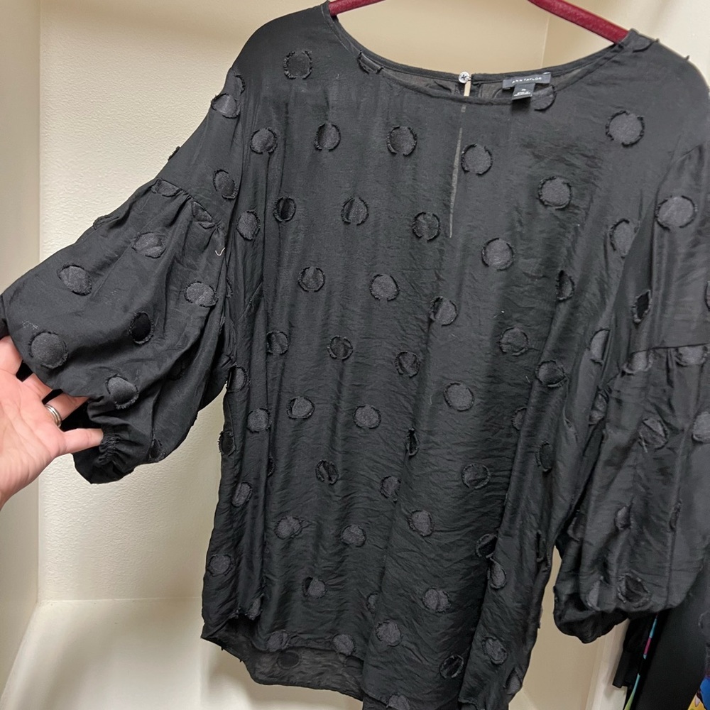 Black Ann Taylor top. Size XL